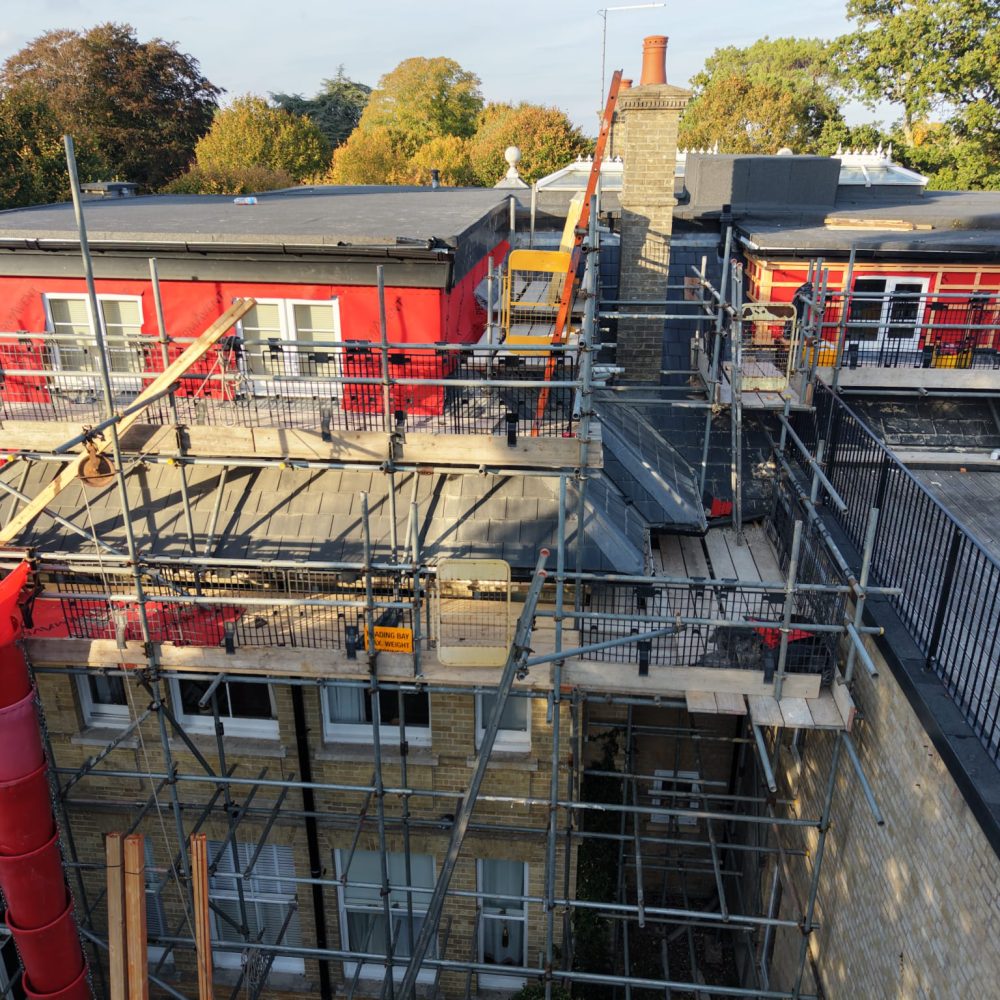 WhatsApp Image 2025-12-17 at 17.10.22 (1)